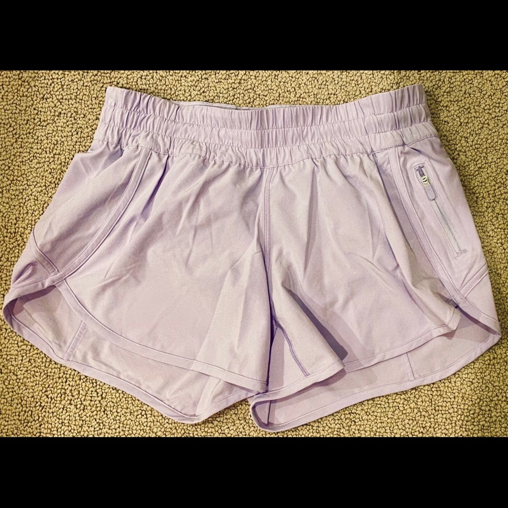 LULULEMON TRACKER Short V 4inch NWOT